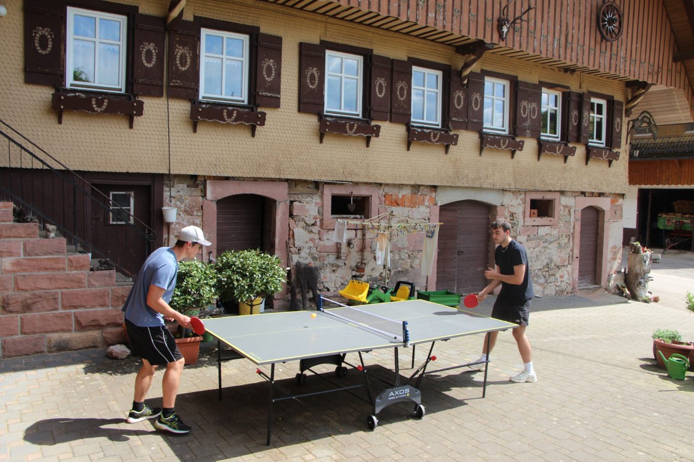 Tischtennisspielen im Schwarzwald auf dem Hinterbauer Hof